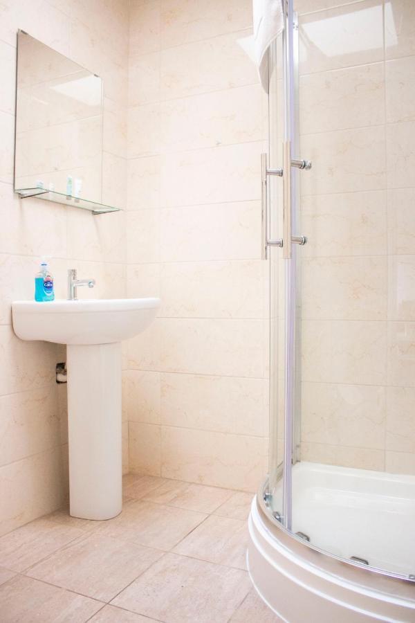 Large Ground Floor Pet Friendly 2 Bedroom Apartment With Free Parking Loughborough Luaran gambar
